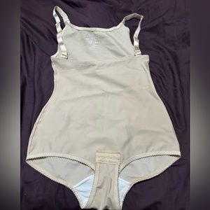 Isavela compression garment or faja. Used only once. Llorera for lipo recovery.